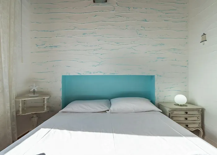 Daire Azure Escape Coast