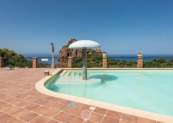 Azure Escape Coast * Nebida